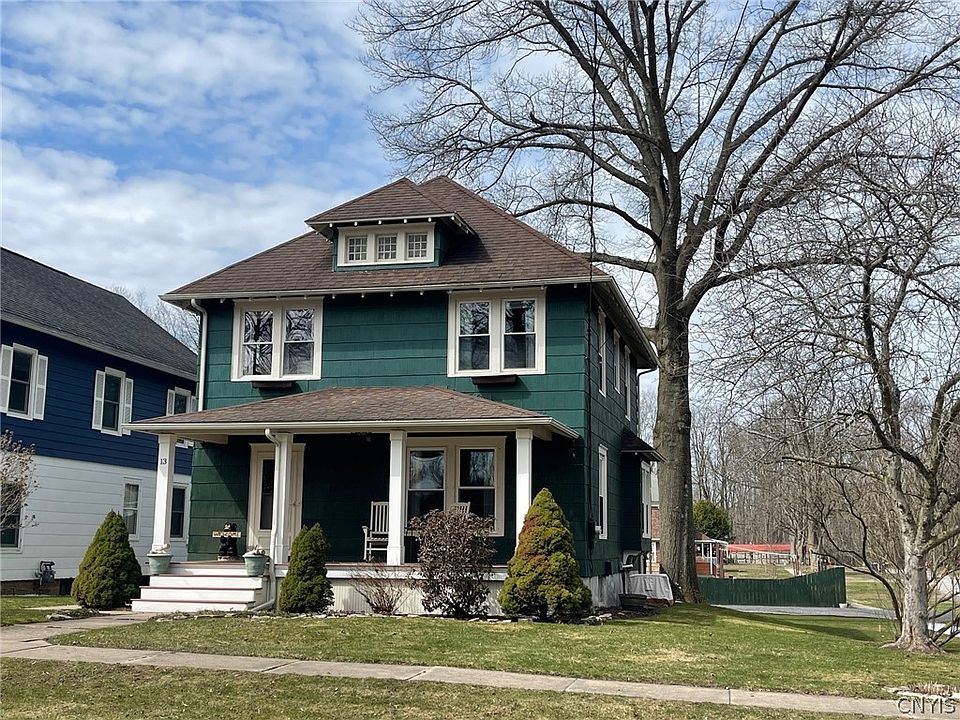 1st image of 13 Castle St
