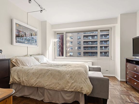 5th image of 303 E 57th St APT 7C