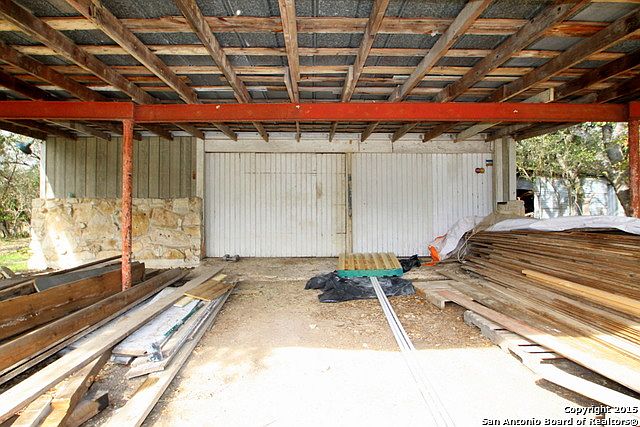 2nd image of 319 RIO OAK