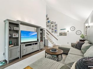 510 Mark Twain Way, Mahwah, NJ 07430