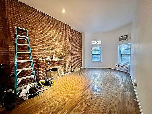 1st image of 42 W 87th St APT 1A