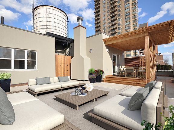 4th image of 157 E 81st St #Penthouse