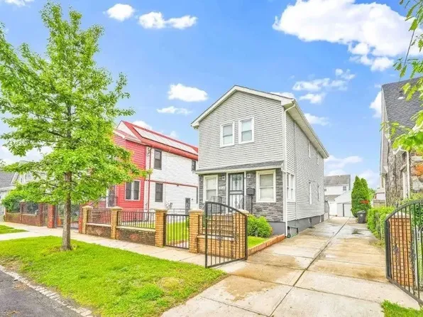 187-16 Williamson Avenue image 1 of 16