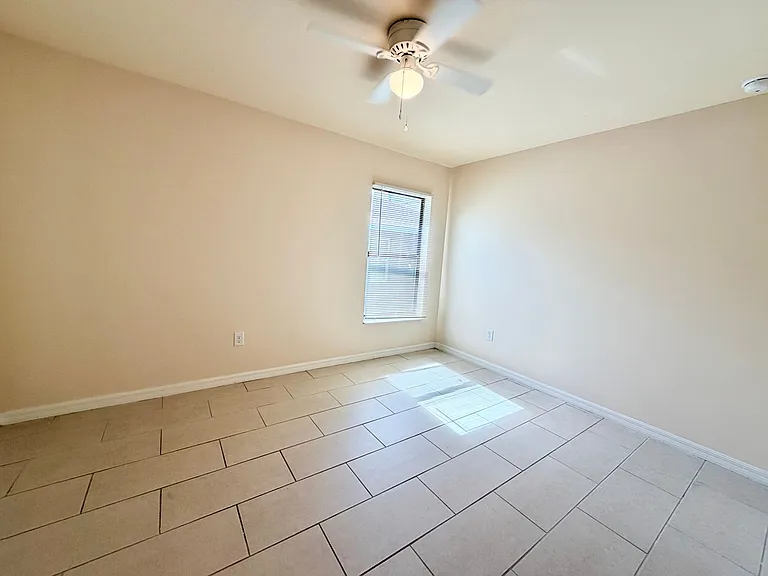 1314 SW Trafalgar Pkwy — Photo 14