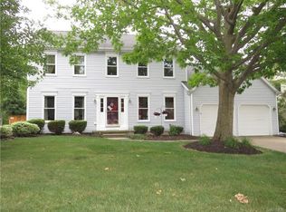 88 Fairview Ct, Grand Island, NY 14072