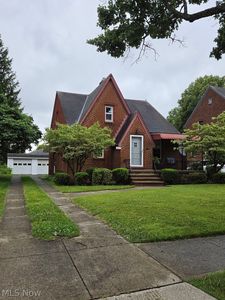 20079 Carolyn Ave, Fairview Park, OH, 44126