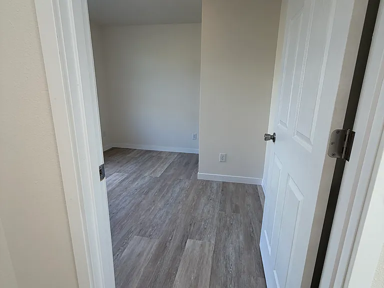 1141 S Nebraska Ave — Photo 14