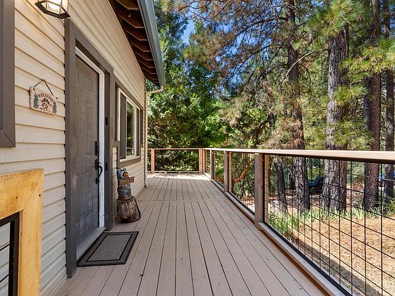 5th image of 5671 Lago Ln