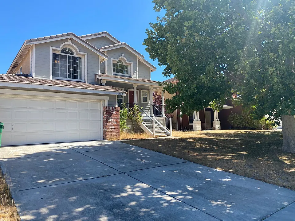 1903 Coral Ct