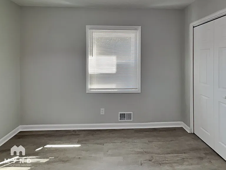 2050 Sandgate Cir — Photo 13