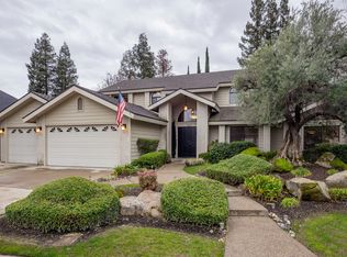 564 E Mariners Cir, Fresno, CA 93730