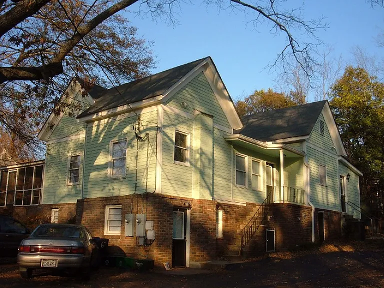195 Barrow St — Photo 9