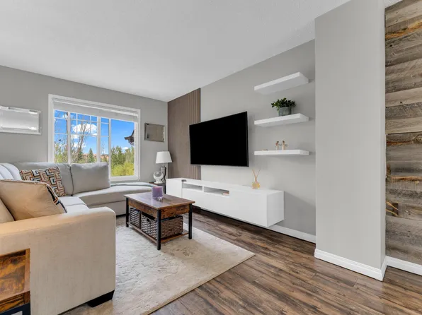 1030 Chappelle Blvd SW #45, Edmonton, AB T6W 2K7