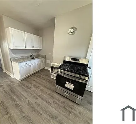 78 Waverly St #3R — Photo 1