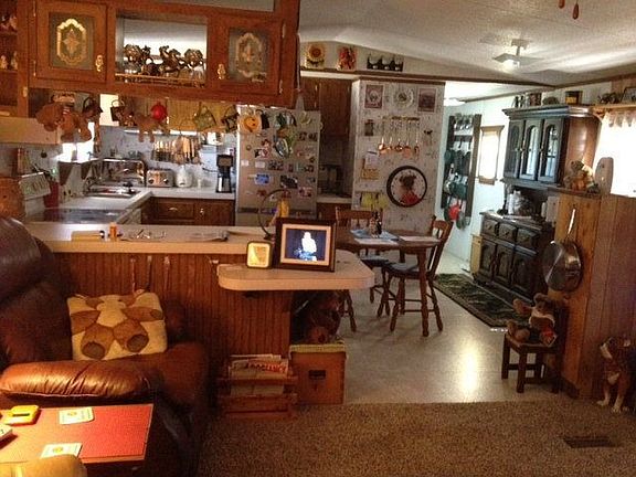 4th image of 8219 W Larry Ln