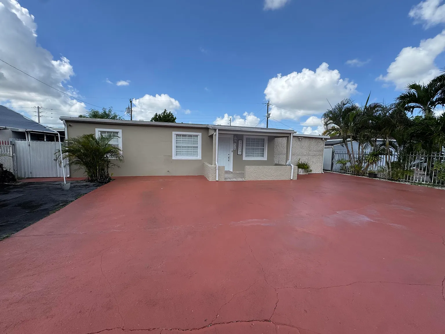 3 bed, 1.0 bath, 2081 sqft, $2,500 — Photo 4