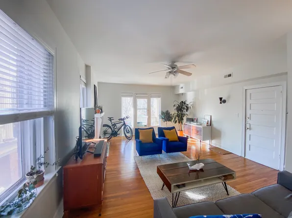 3519 Wyandotte St APT 2S, Kansas City, MO 64111