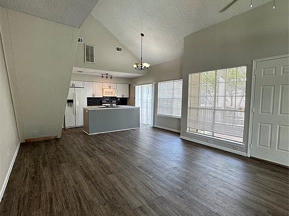 4th image of 111 Dunbar Estates Dr APT 902