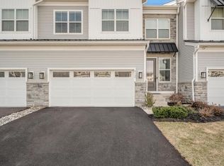 612 Conrad Dr, Warrington, PA 18976