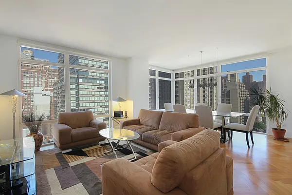 Rented by Corcoran | media 6