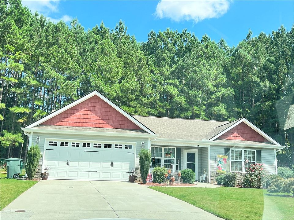 2nd image of 316 Buchanan Trl