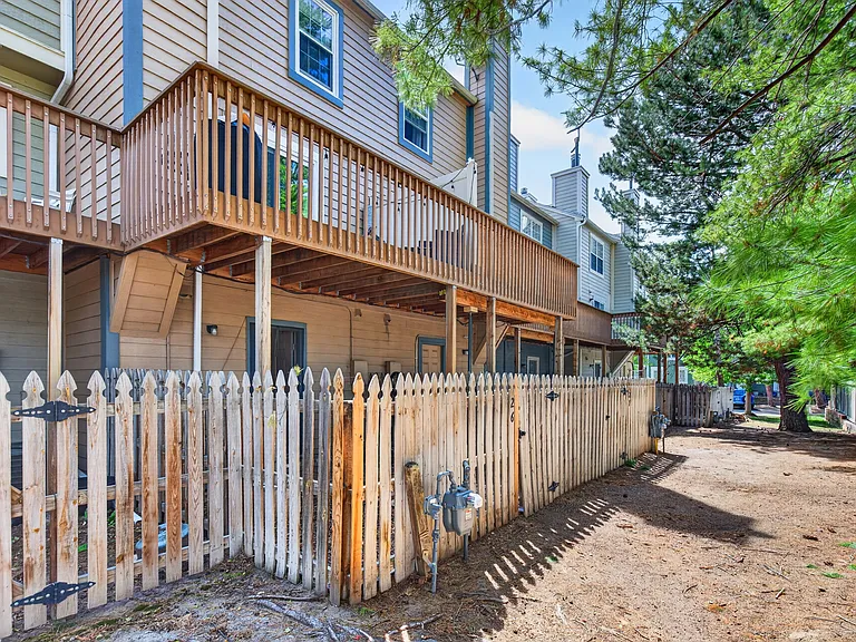 1699 S Trenton St #26 — Photo 34