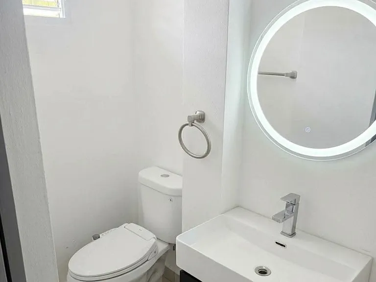 Farrar Urb Antonsanti #1506B — Photo 10