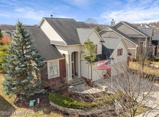 6041 Balmoral Way, Commerce Township, MI 48382