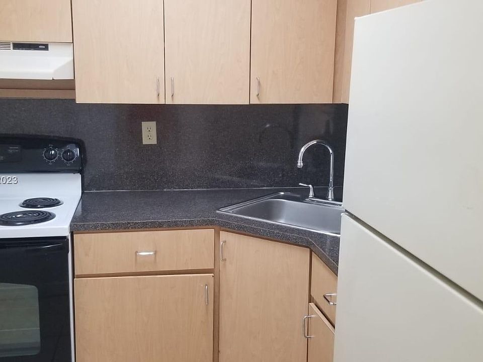 1st image of 801 NW 47th Ave APT 106W