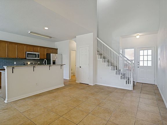 3rd image of 1519 Barbara Dr