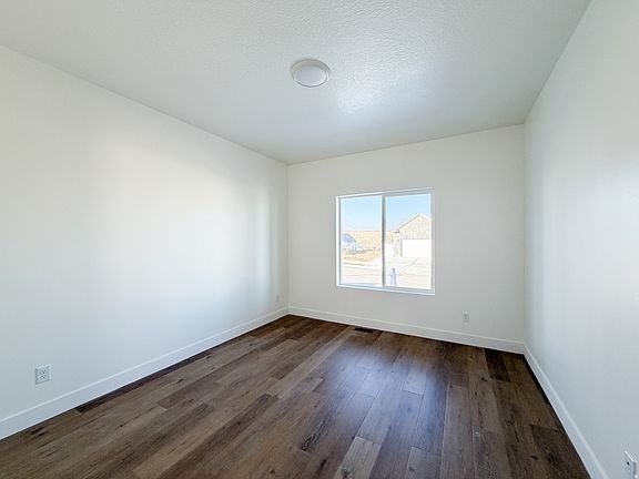 2nd image of 7007 W Hazel Oak Ct #212