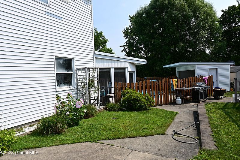 5th image of 4 Louis Street