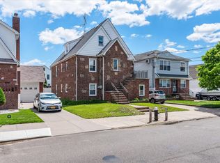 157-27 99th St, Howard Beach, NY 11414