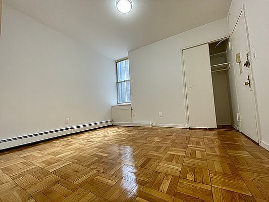 3rd image of 268 W 84th St APT 2B