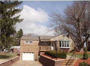 3348 Altherton Dr, Bethel Park, PA 15102