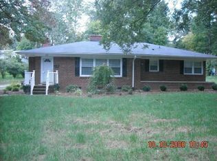 621 McGee St, Graham, NC 27253