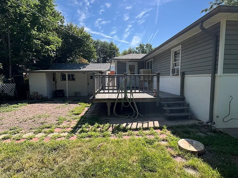 831 Capitol Hill St — Photo 28