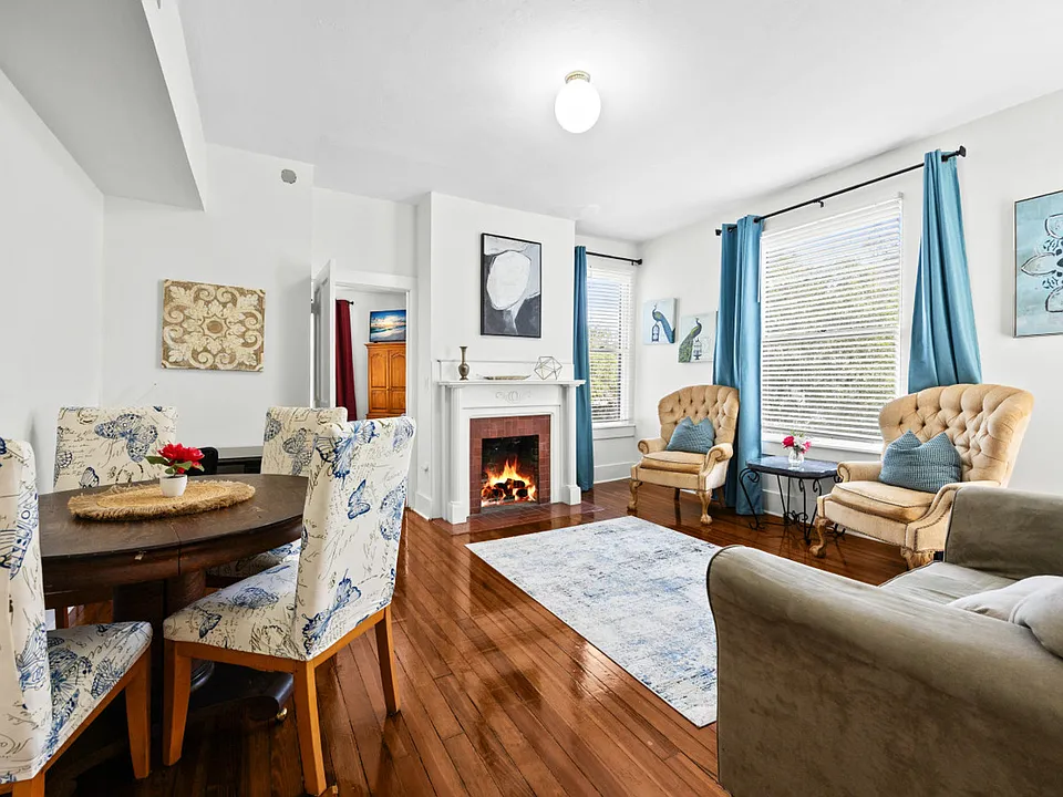 205 SE 7th St #ID1359091P