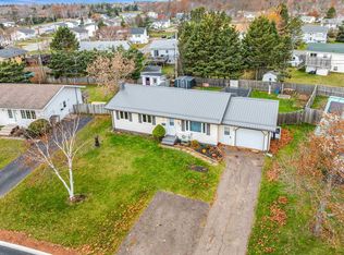 276 Westridge Cres E, Charlottetown, PE C1A8Z1