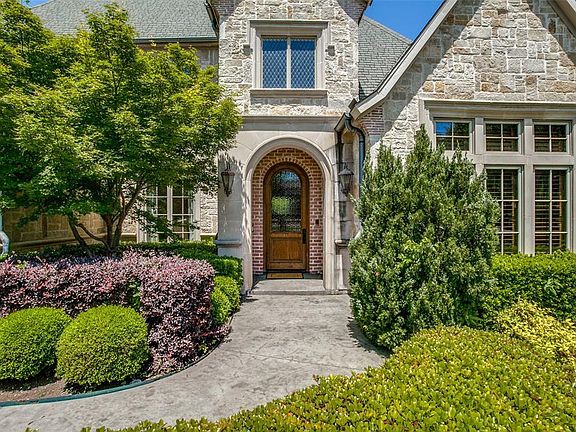 5th image of 6323 Royalton Dr