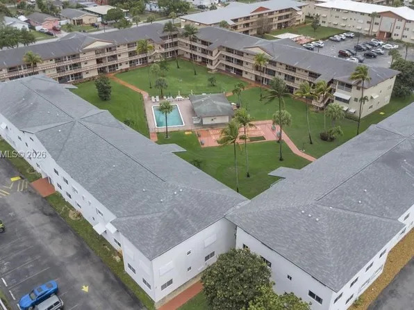 5300 Washington St APT J218, Hollywood, FL 33021