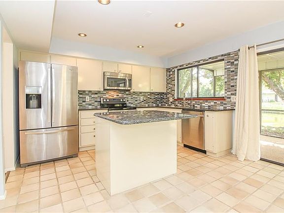 4th image of 4656 Willow Wood Cir #37