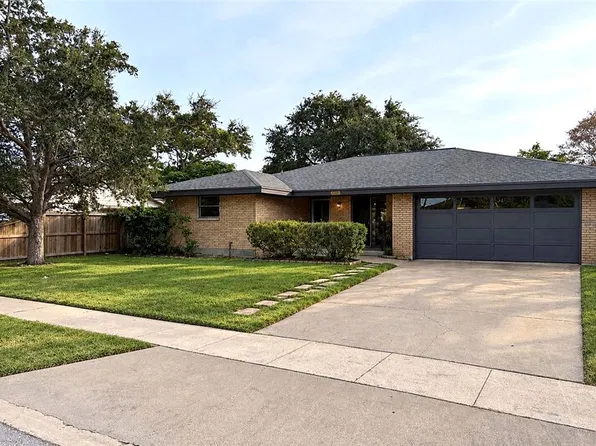 4425 O'Hara Dr, Corpus Christi, TX 78413