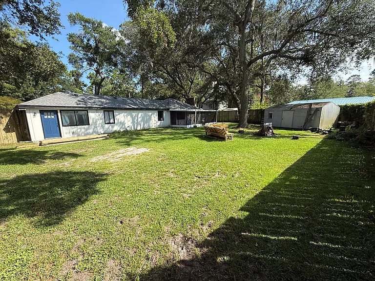 117 Crossbrook Dr — Photo 13