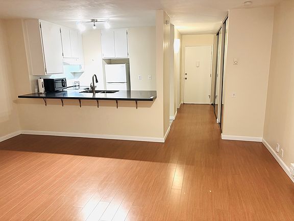 counter overhang can be used for dining