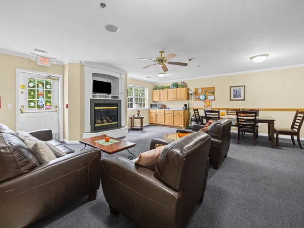 Hickory Commons/100 Green Tree Lane, 3556 Lyell Rd #D66a728ee, Rochester, NY 14606