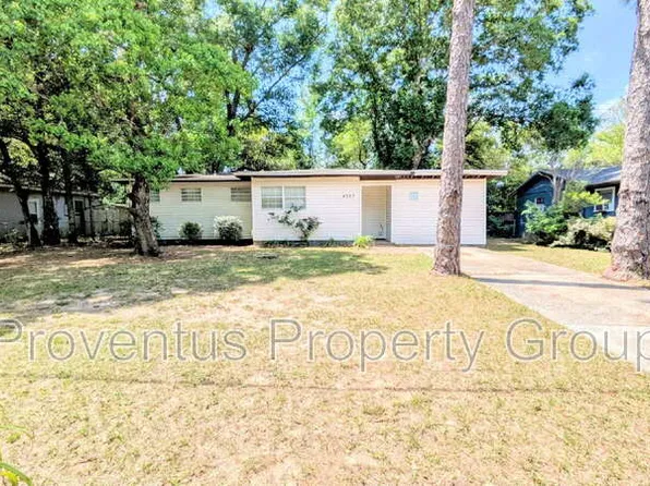 4527 Versailles Dr, Pensacola, FL 32505