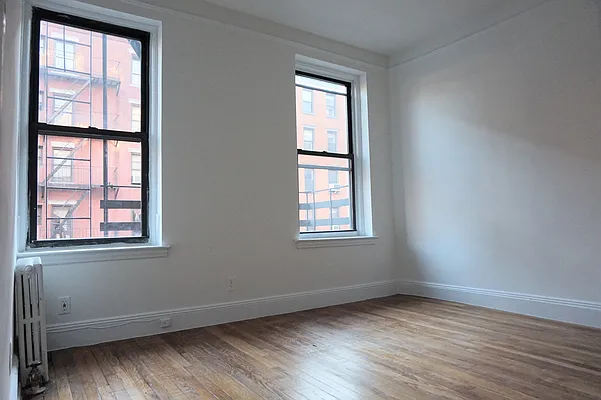 Rented by M.Woods & Associates | media 44