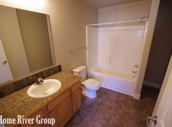 2nd image of 16649 N Profit Cir Ste 101