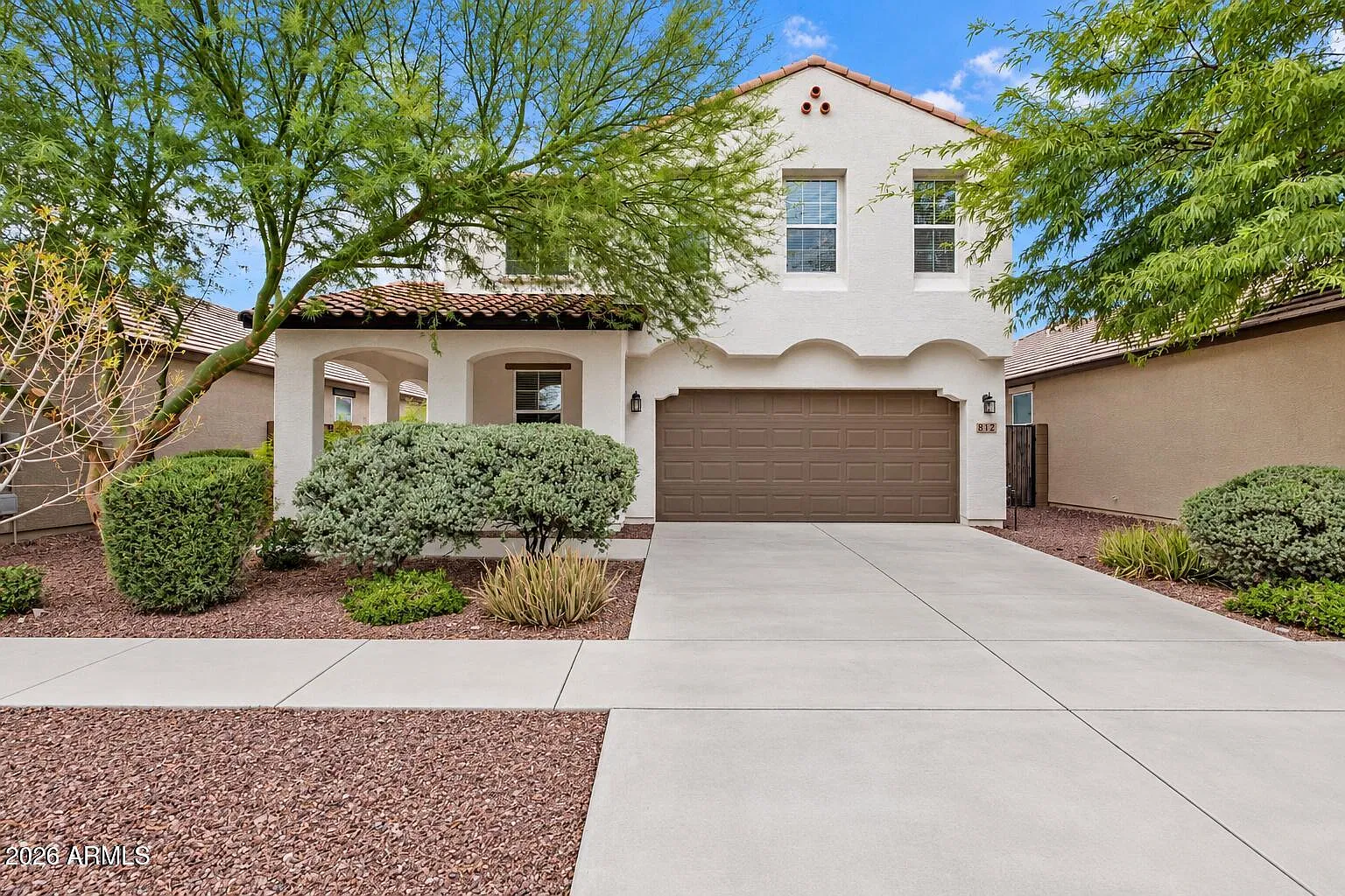 4 bed, 3.0 bath, 2301 sqft, $2,500 — Photo 1